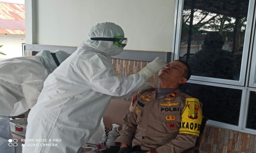 10 Penjabat Utama Polres Tanjungpinang Lakukan Pemeriksaan Swab